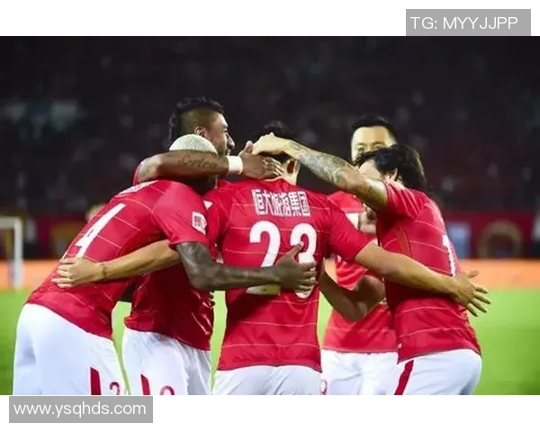 中超激战重庆斯威迎战广州恒大淘宝争夺胜利荣耀之战 中超激战重庆斯威迎战广州恒大淘宝争夺胜利荣耀之战